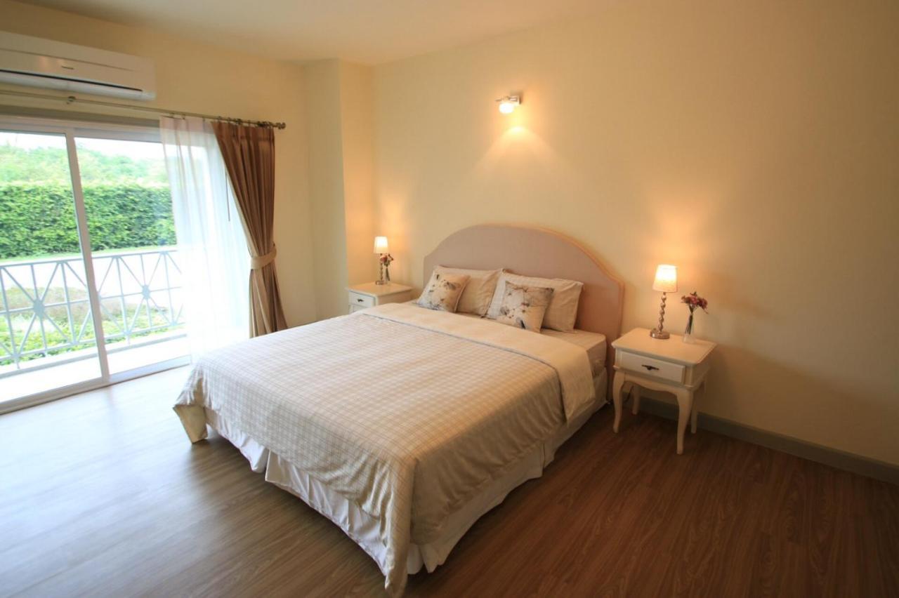 Apartamento Baan Rub Lom By Jane Pak Chong Exterior foto